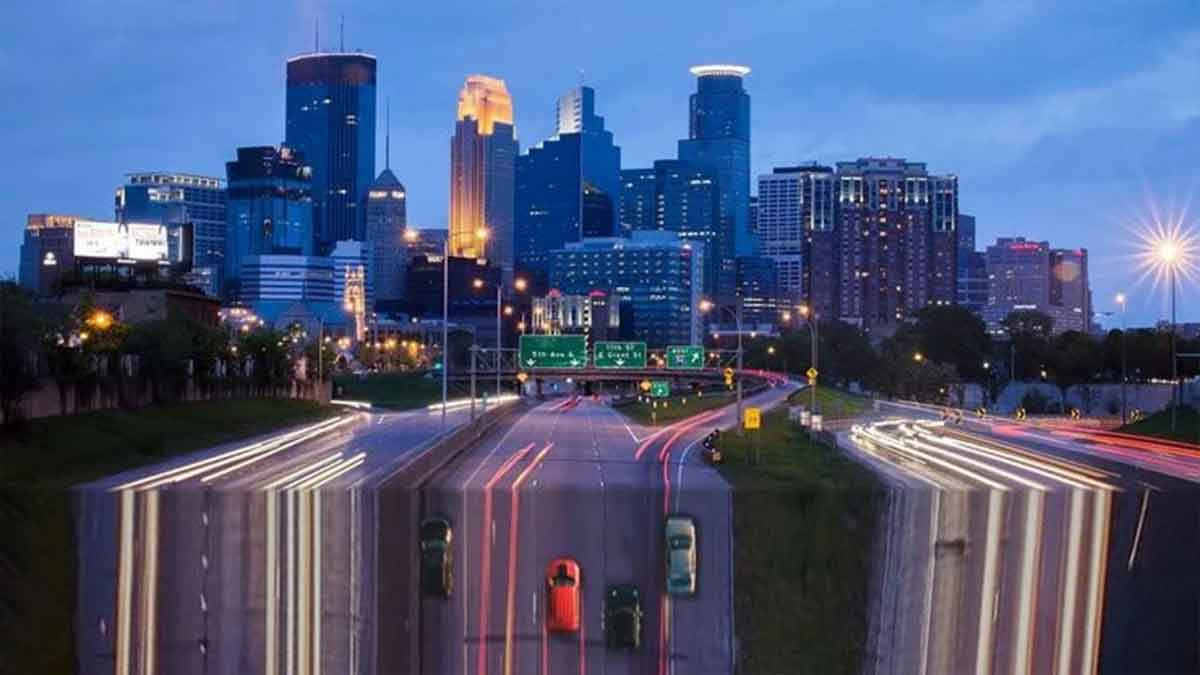 espectaculares imágenes de ciudades famosas dobladas