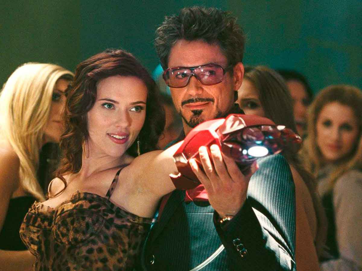 productora de marvel todavía molesta por una frase de iron man 2: viuda negra iron man 2