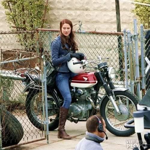 se revelan las imágenes nunca vistas de mary jane en amazing spider-man