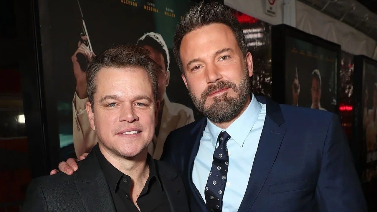el beso entre ben affleck y matt damon que fue eliminado de el último duelo