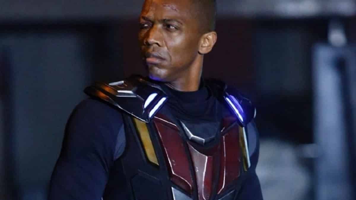 deathlok en agentes de s.h.i.e.l.d. de marvel
