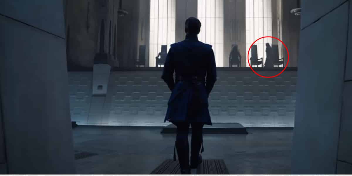 al fondo se puede observar a blade