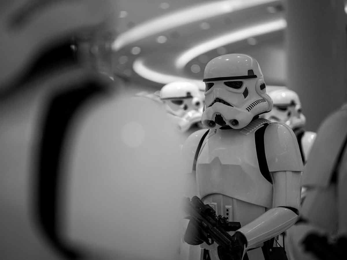 star wars fotografía de agnieszka kowalczyk en unsplash