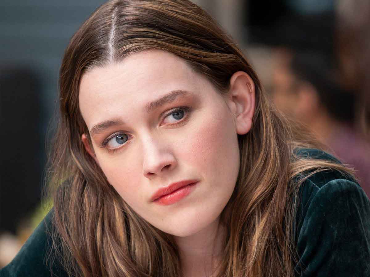 victoria pedretti harley quinn