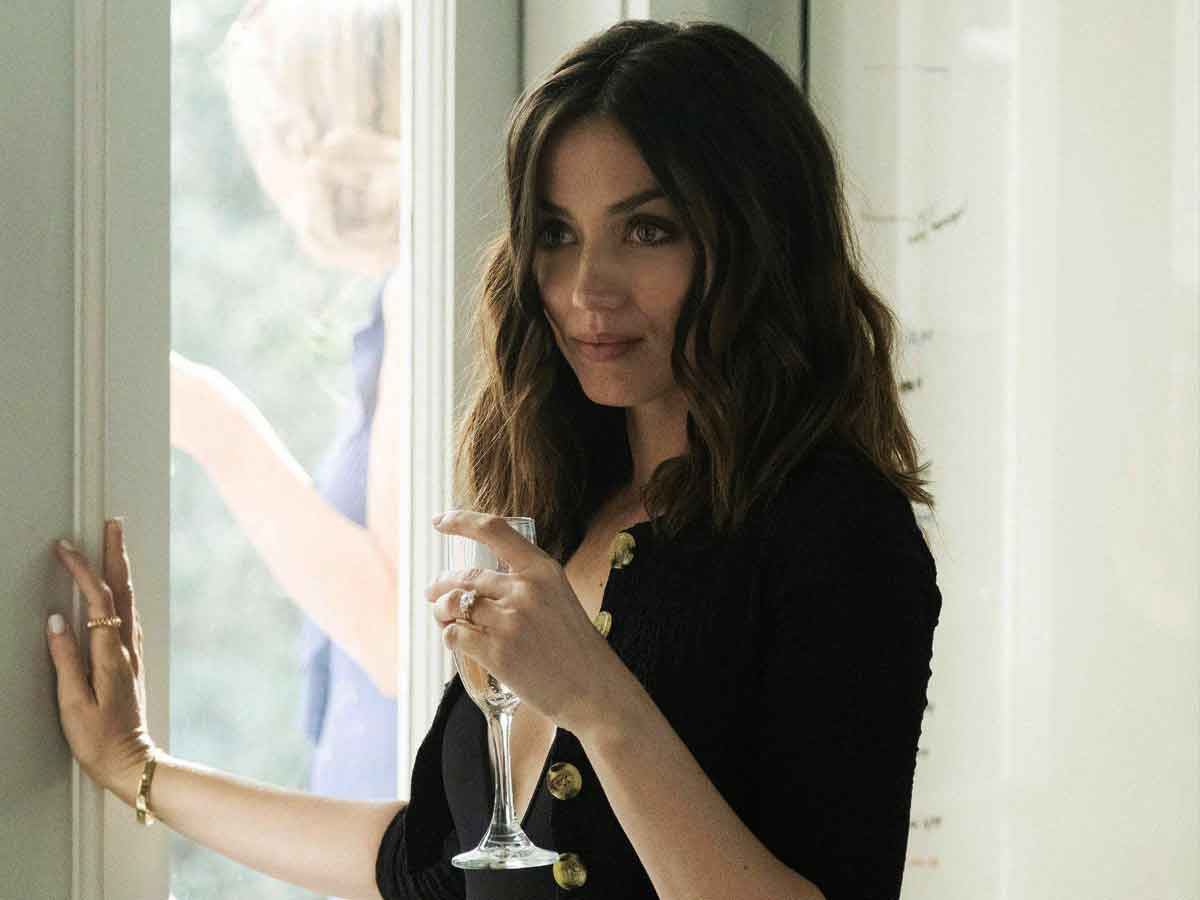 ana de armas en deep water