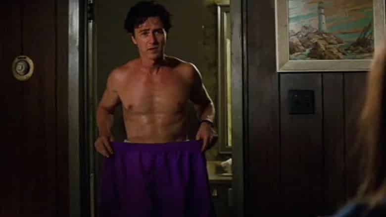 hulk y sus pantalones morados