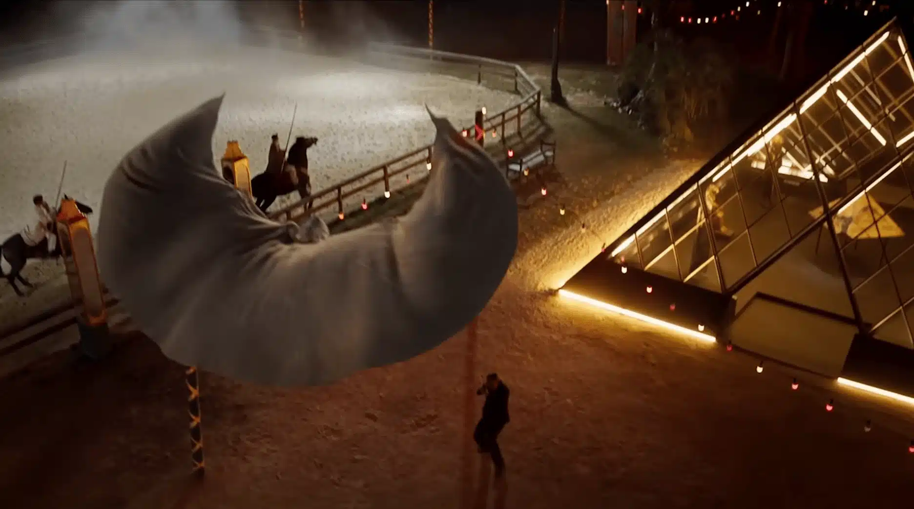 caballero luna con su icónica capa