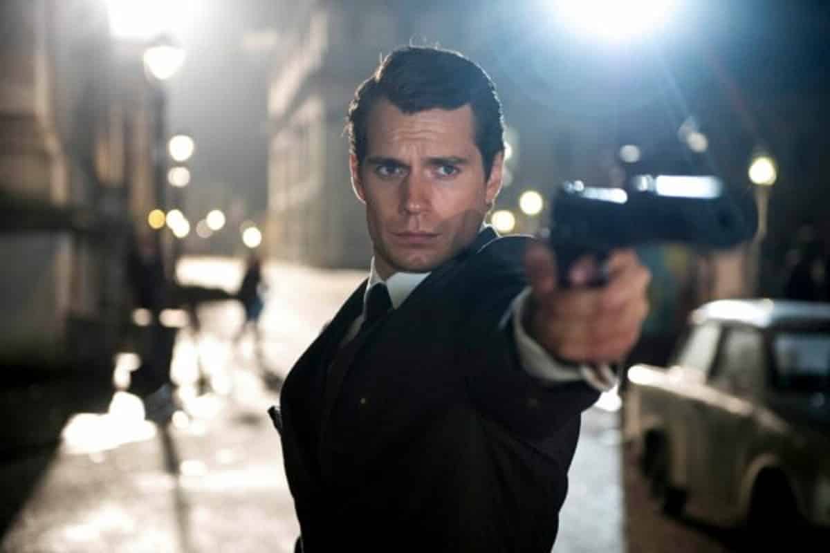 henry cavill como james bond
