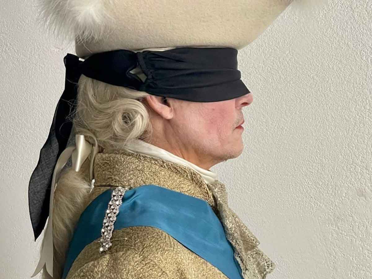 johnny depp como rey louis xv en jeanne du barry