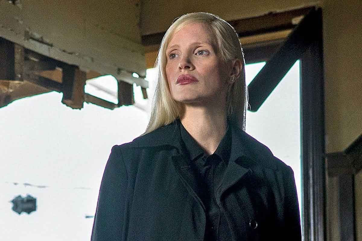 jessica chastain como lilandra en x-men fénix oscura