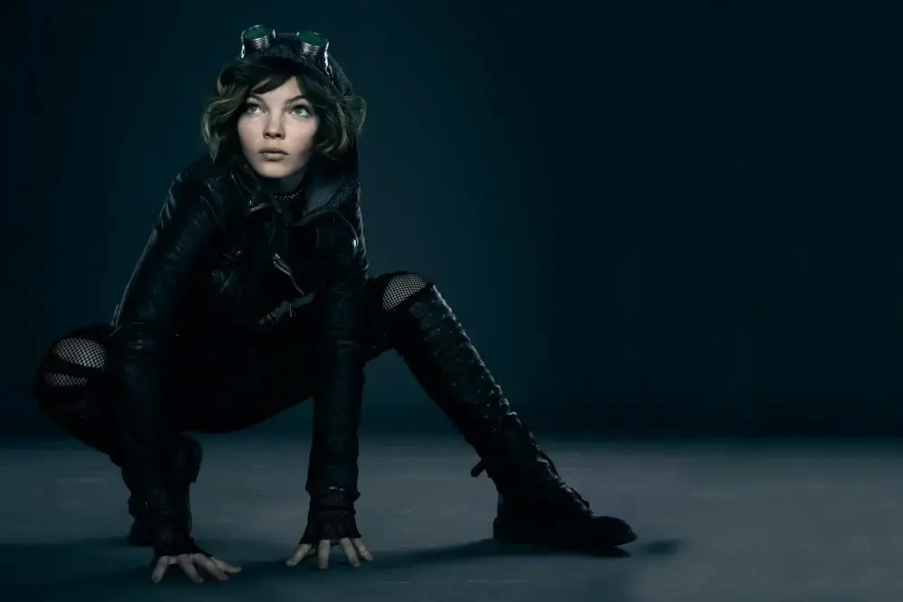 camren bicondova - catwoman gotham