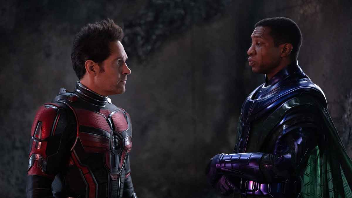 scott lang junto a kang en ant-man y la avispa: quantumania