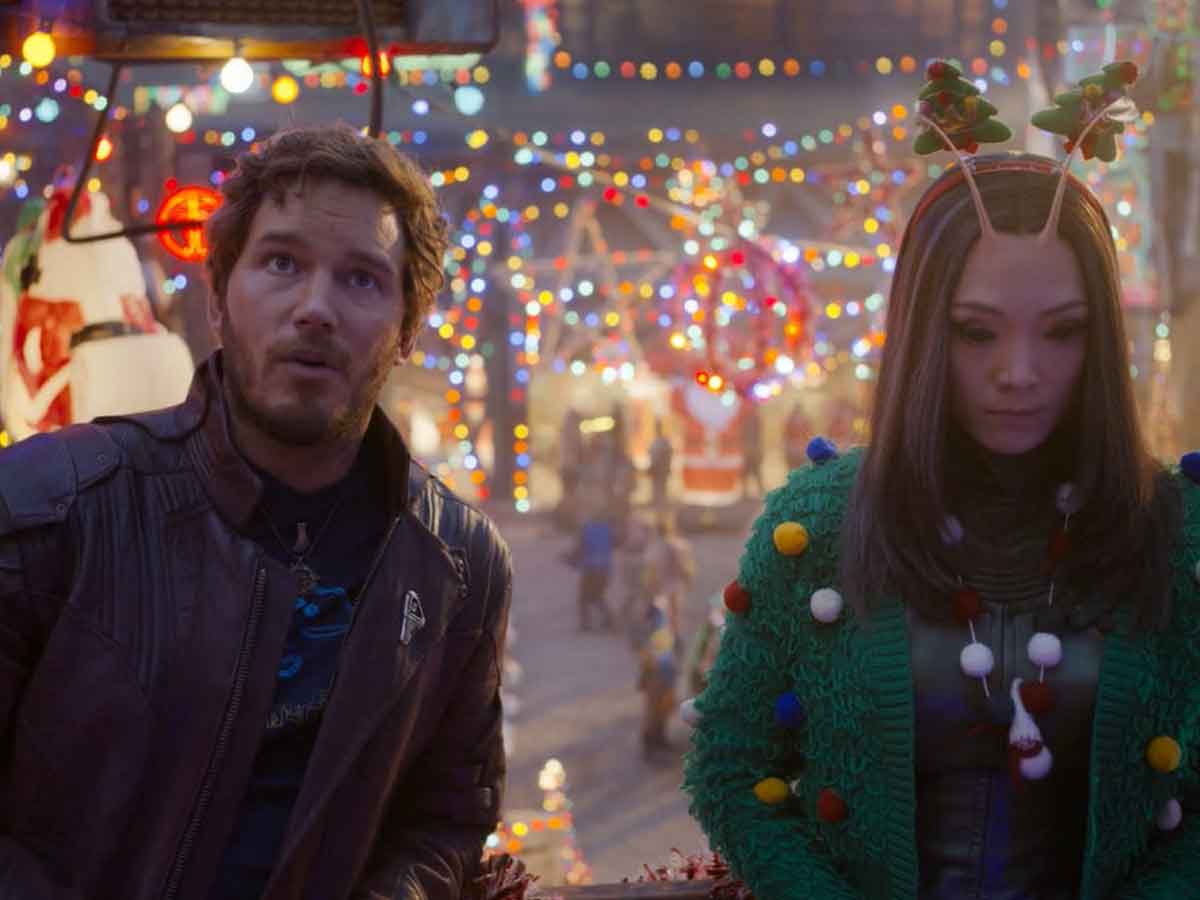 star lord (chris pratt) y mantis (pom klementieff)