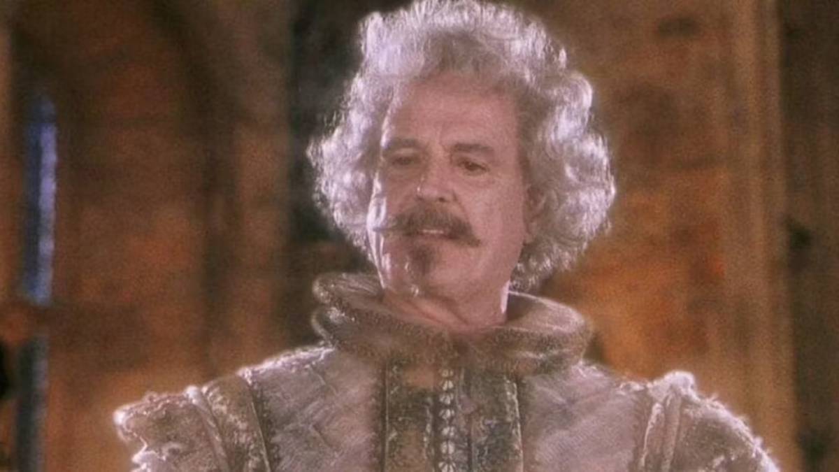 nick casi decapitado en harry potter