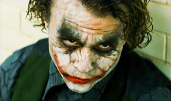 mirada amenazante del joker