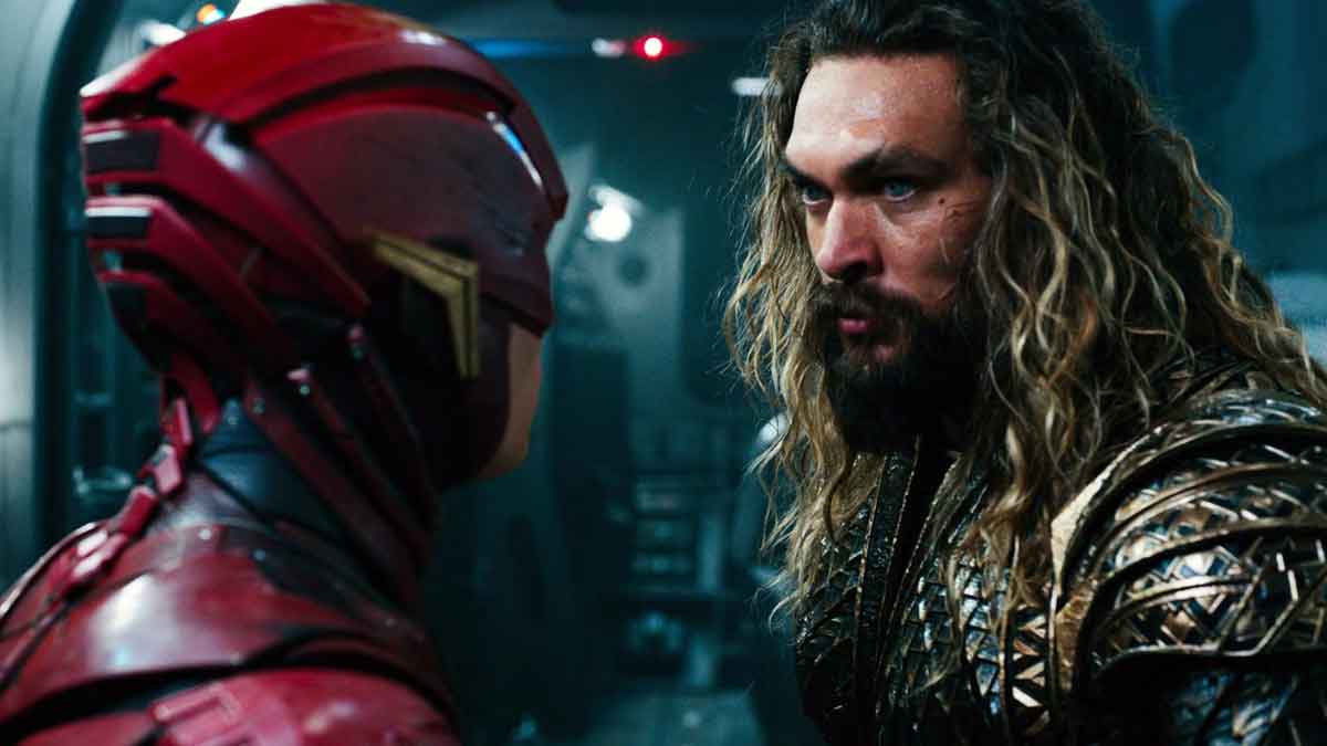 barry allen / the flash (ezra miller) y arthur curry / aquaman (jason momoa)