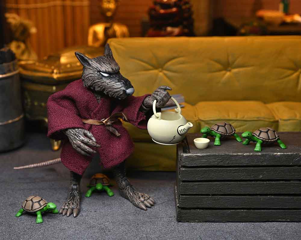 splinter con su juego de té