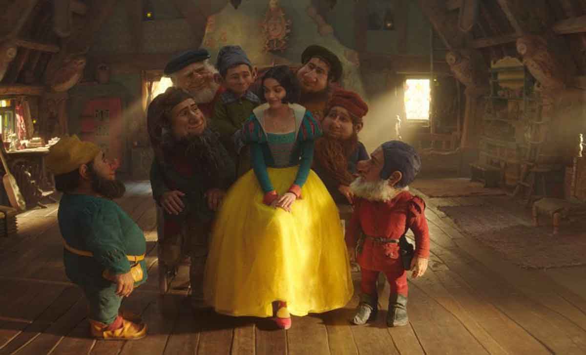 imagen oficial de blancanieves de disney