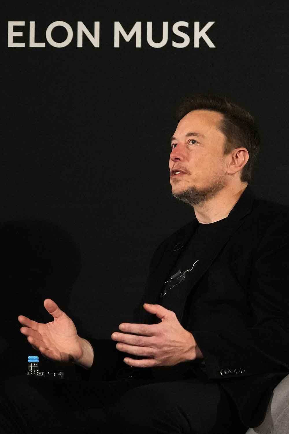 elon musk darren aronofsky