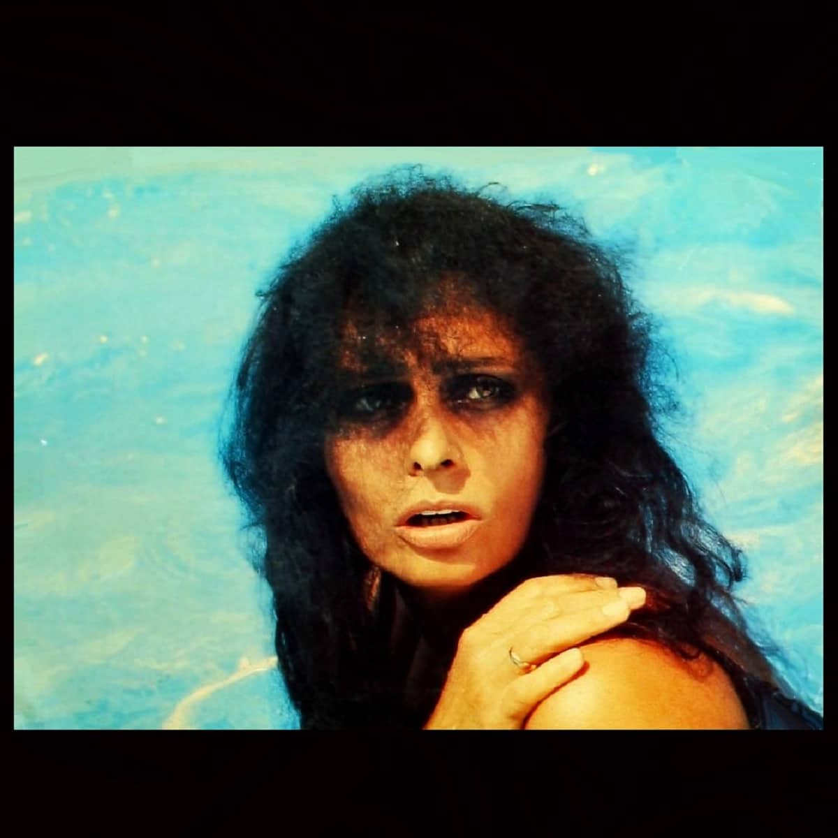 un fatto di sangue nel comune di siculiana fra due uomini per causa di una vedova. si sospettano moventi politici. amore-morte-shimmy. lugano belle. tarantelle. tarallucci e vino es el título más largo de una película en la historia