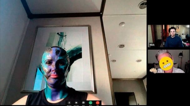 karen gillan como nebula en terapia de pareja