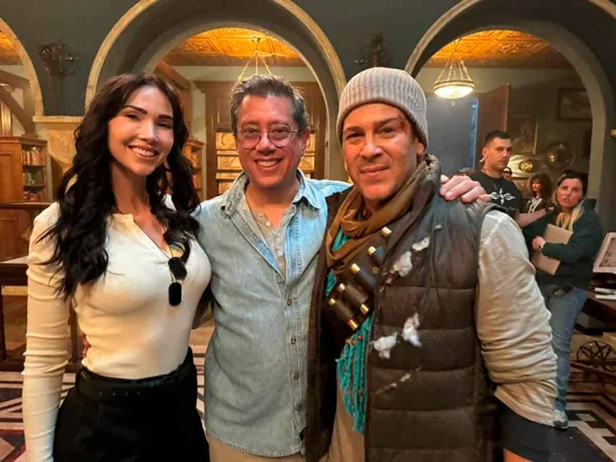dean devlin en the librarians presentará un show de noticias diario en la comic-con