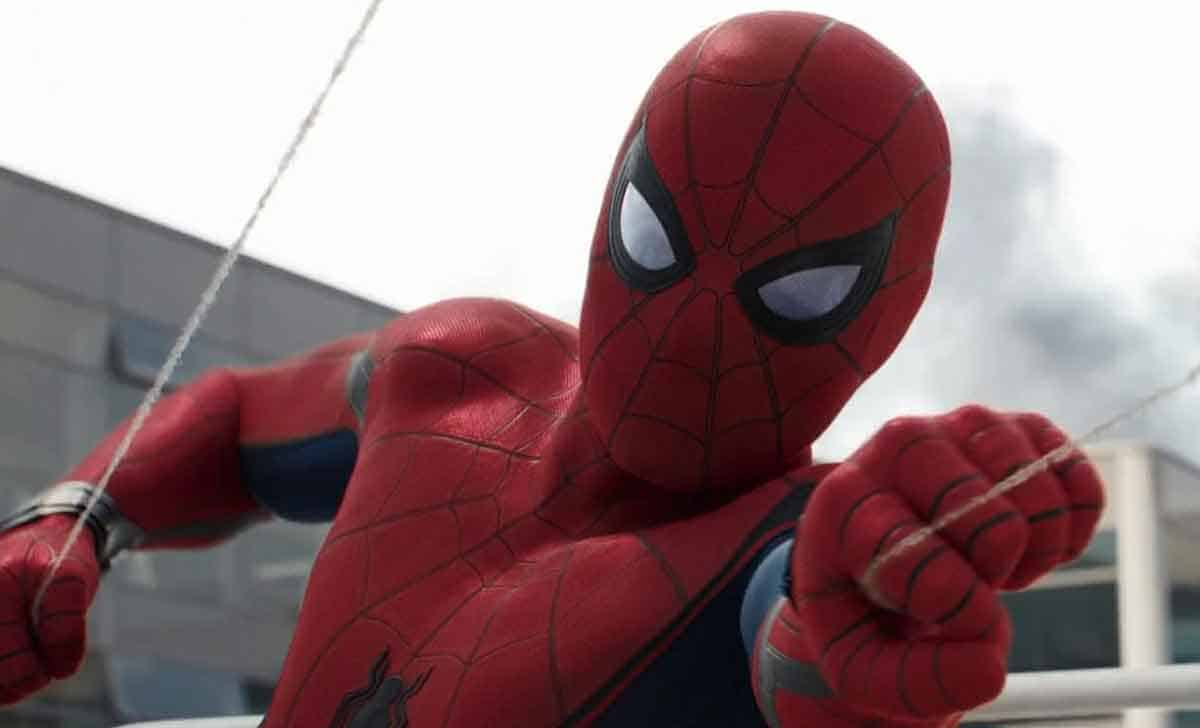 tom holland como spider-man en capitán américa: civil war (2016)