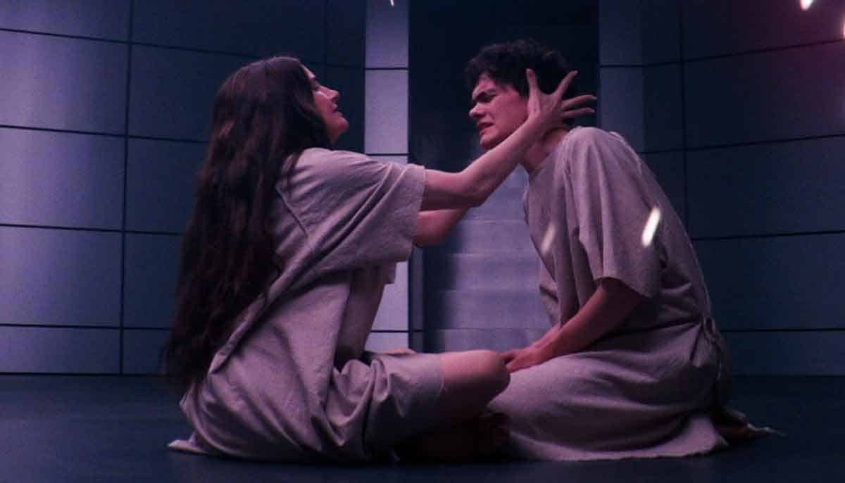 agatha all along episodio 8